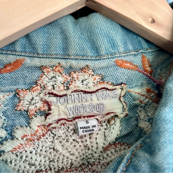 Johnny Was Nena Floral-Embroidered Denim Jacket | Sz Small - Picture 8 of 12
